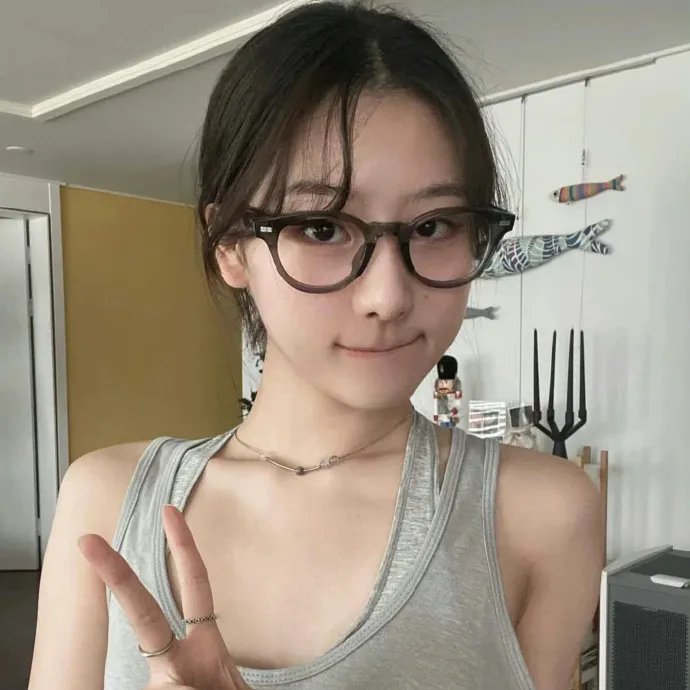 女孩不平凡海报