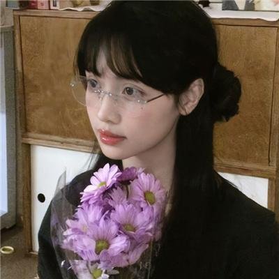 女孩海报